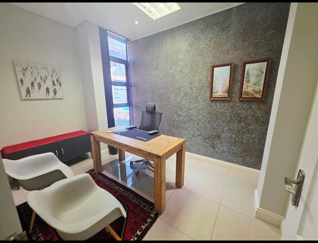BUSINESS FOR SALE IN DIE HOEWES